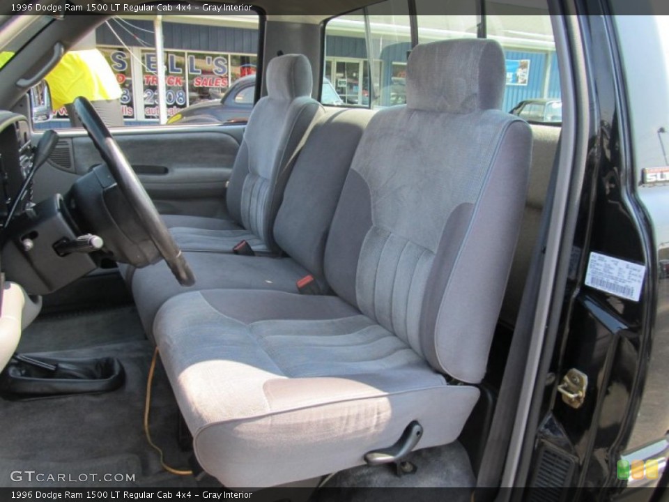 Gray Interior Photo for the 1996 Dodge Ram 1500 LT Regular Cab 4x4 #70204333