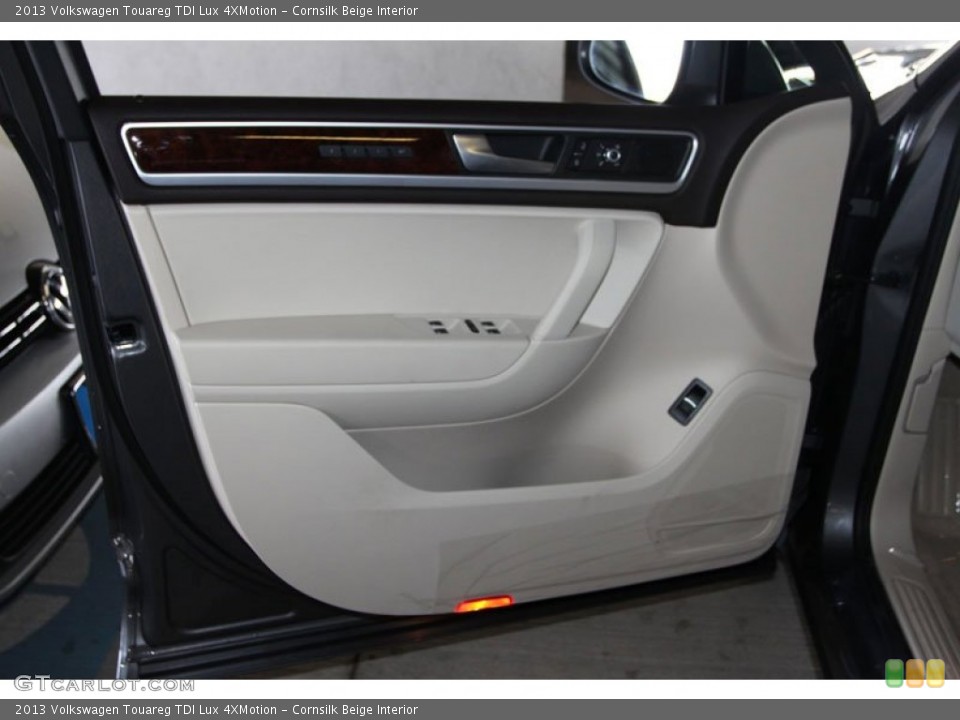 Cornsilk Beige Interior Door Panel for the 2013 Volkswagen Touareg TDI Lux 4XMotion #70208035