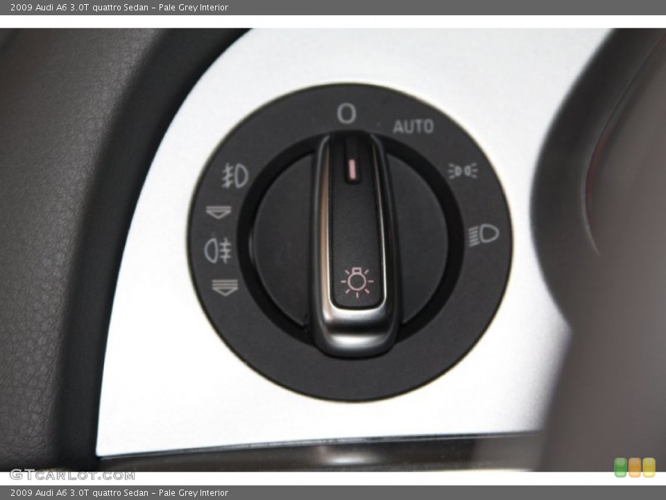 Pale Grey Interior Controls for the 2009 Audi A6 3.0T quattro Sedan #70209376