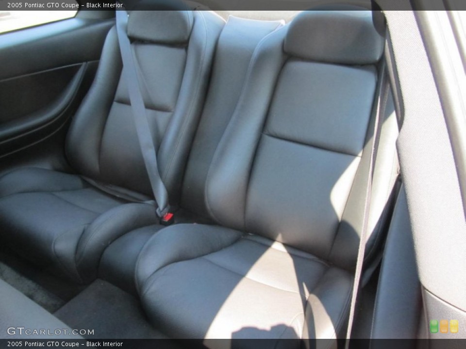 Black Interior Rear Seat for the 2005 Pontiac GTO Coupe #70210153