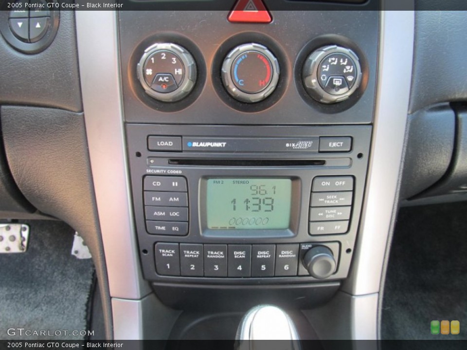Black Interior Controls for the 2005 Pontiac GTO Coupe #70210171