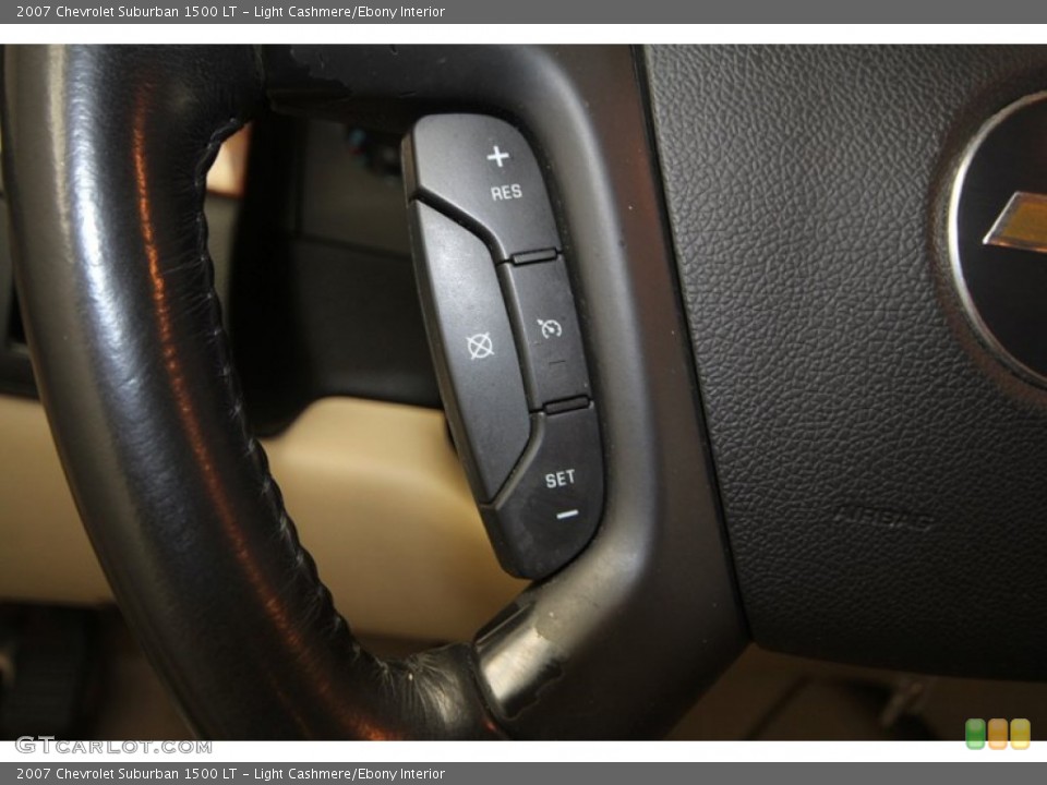 Light Cashmere/Ebony Interior Controls for the 2007 Chevrolet Suburban 1500 LT #70214026