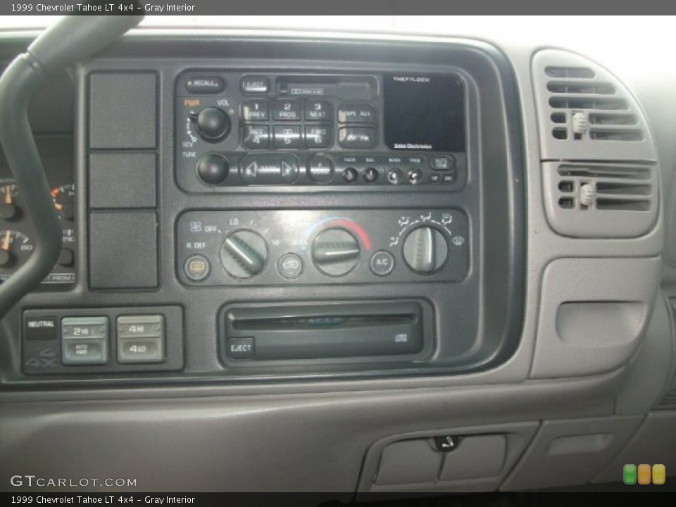 Gray Interior Controls for the 1999 Chevrolet Tahoe LT 4x4 #70216045