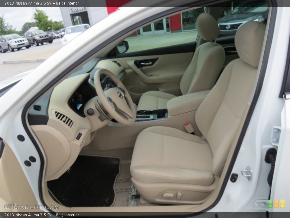 Beige Interior Photo for the 2013 Nissan Altima 3.5 SV #70234204