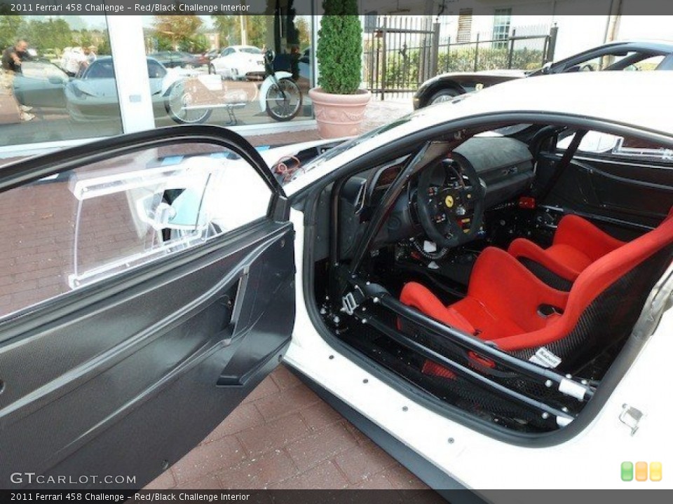 Red/Black Challenge Interior Photo for the 2011 Ferrari 458 Challenge #70247323