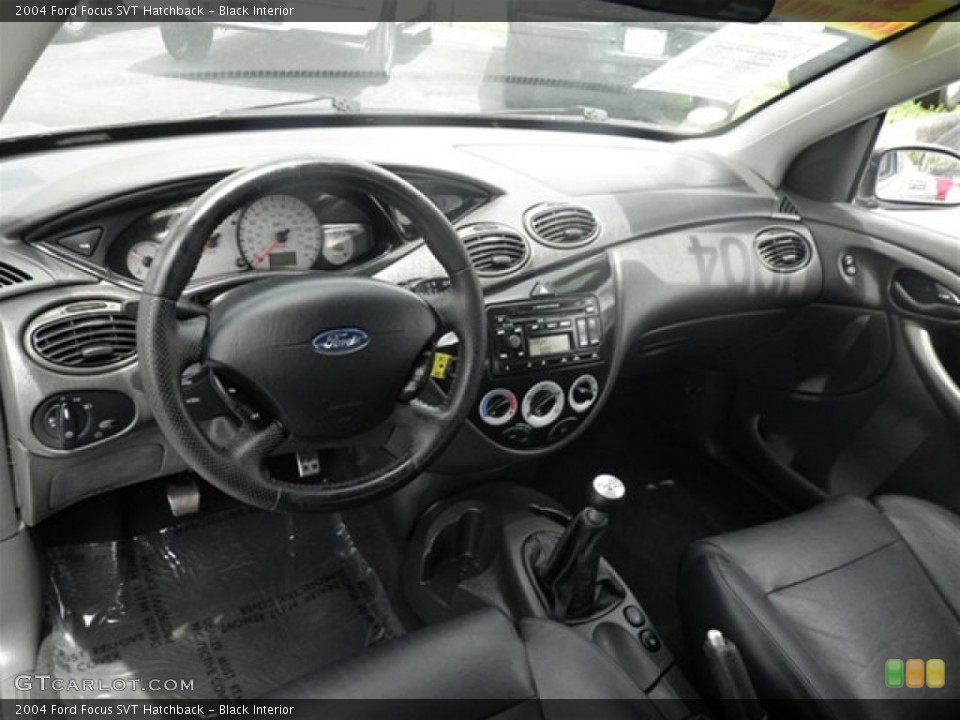 Black Interior Photo for the 2004 Ford Focus SVT Hatchback #70292113