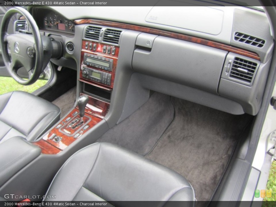 Charcoal Interior Dashboard for the 2000 Mercedes-Benz E 430 4Matic Sedan #70313818