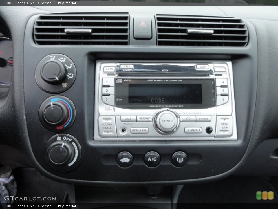 Gray Interior Controls for the 2005 Honda Civic EX Sedan #70318626