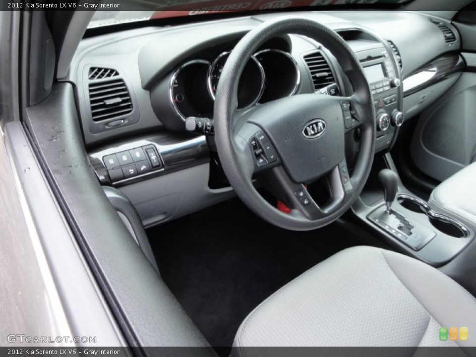 Gray Interior Photo for the 2012 Kia Sorento LX V6 #70318736