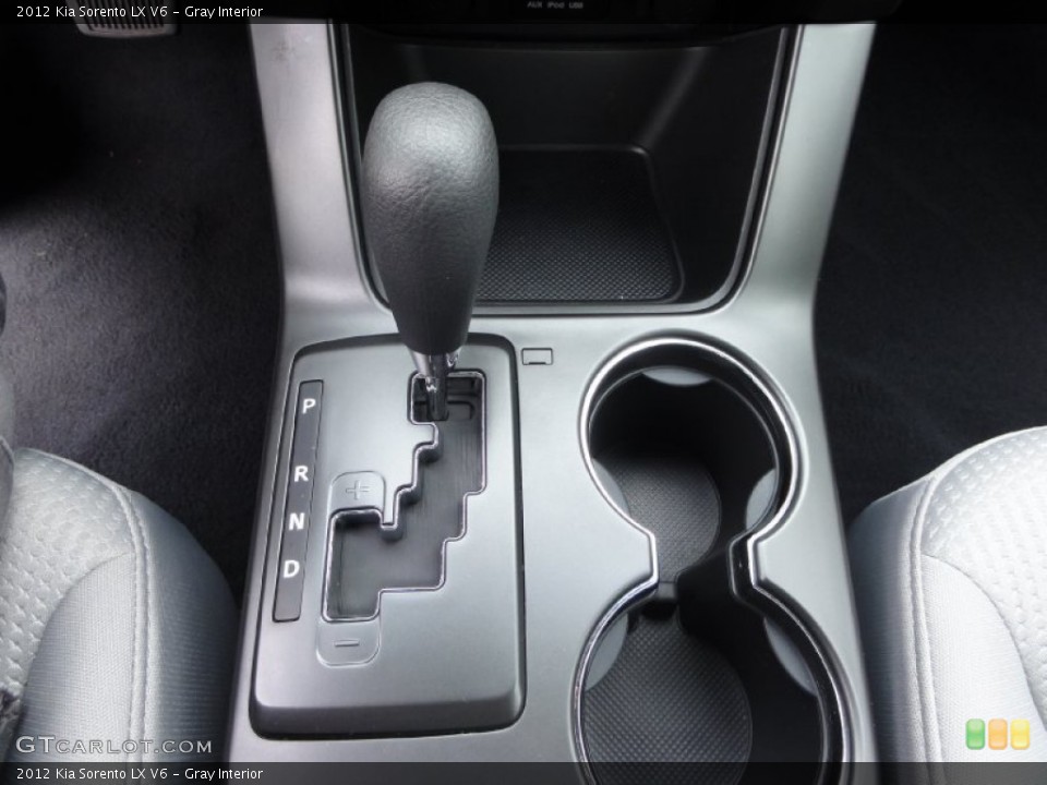 Gray Interior Transmission for the 2012 Kia Sorento LX V6 #70318857