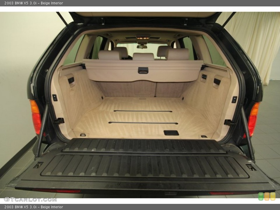 Beige Interior Trunk for the 2003 BMW X5 3.0i #70319988