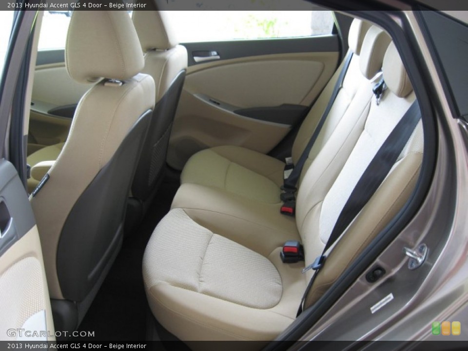 Beige Interior Photo for the 2013 Hyundai Accent GLS 4 Door #70321000