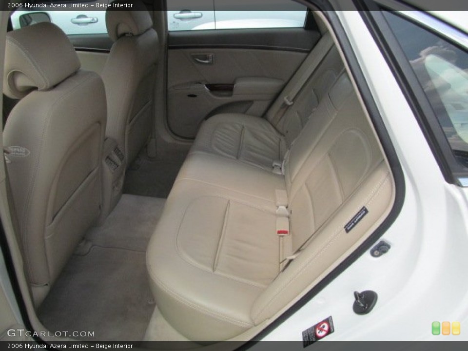 Beige Interior Rear Seat for the 2006 Hyundai Azera Limited #70324563