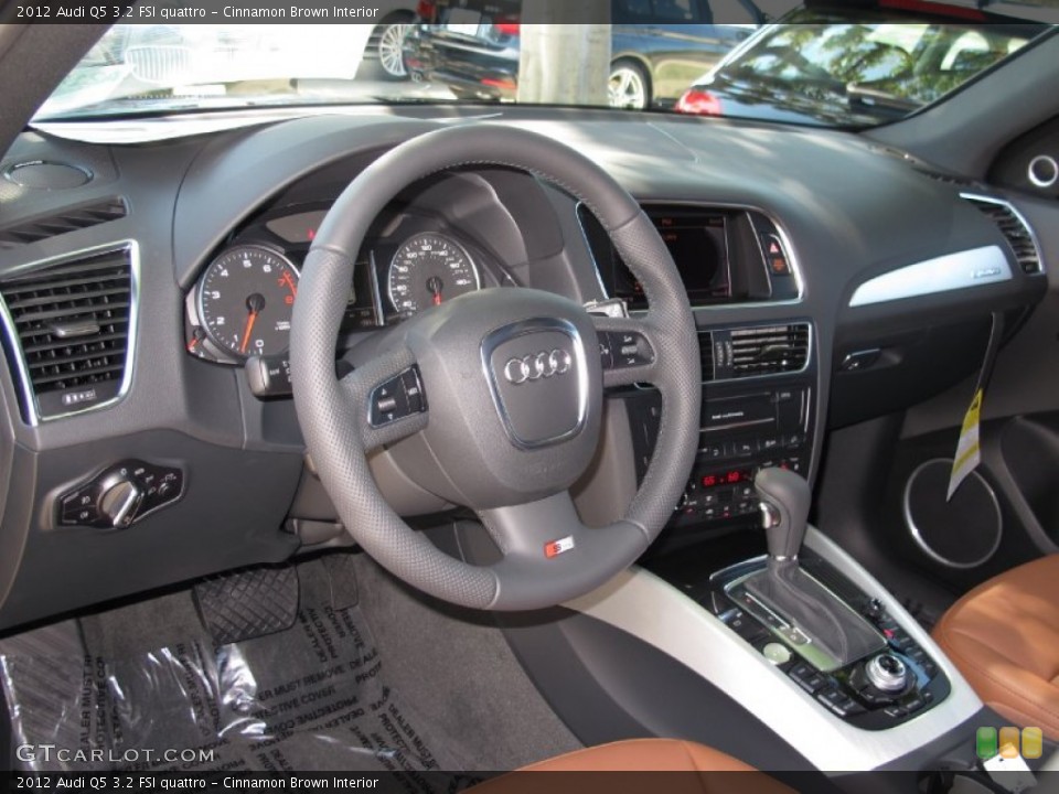 Cinnamon Brown Interior Dashboard for the 2012 Audi Q5 3.2 FSI quattro #70324746