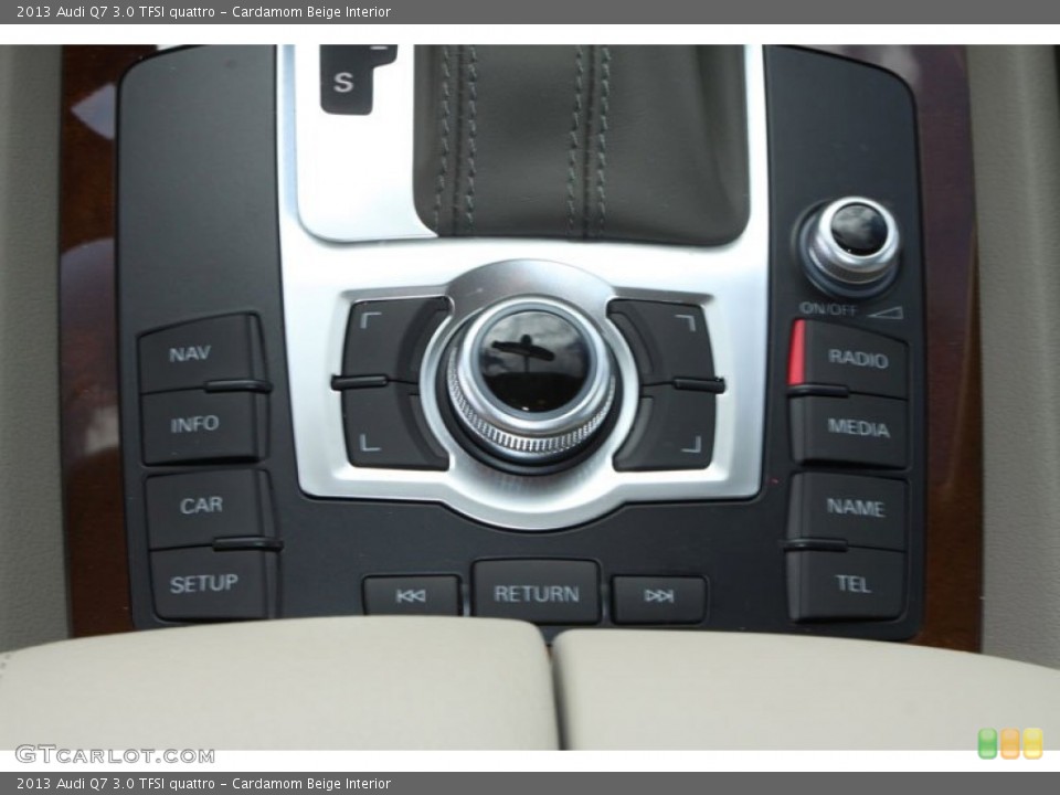 Cardamom Beige Interior Controls for the 2013 Audi Q7 3.0 TFSI quattro #70328229