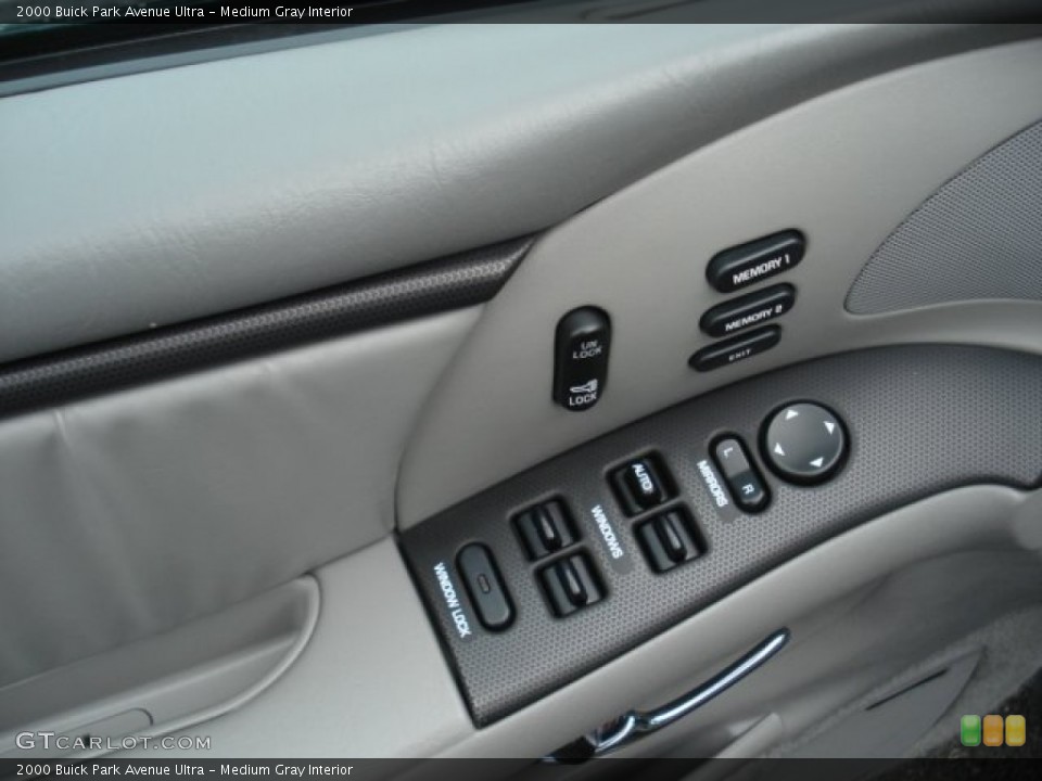 Medium Gray Interior Controls for the 2000 Buick Park Avenue Ultra #70328452