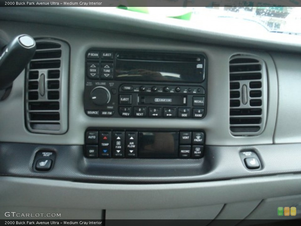 Medium Gray Interior Controls for the 2000 Buick Park Avenue Ultra #70328469