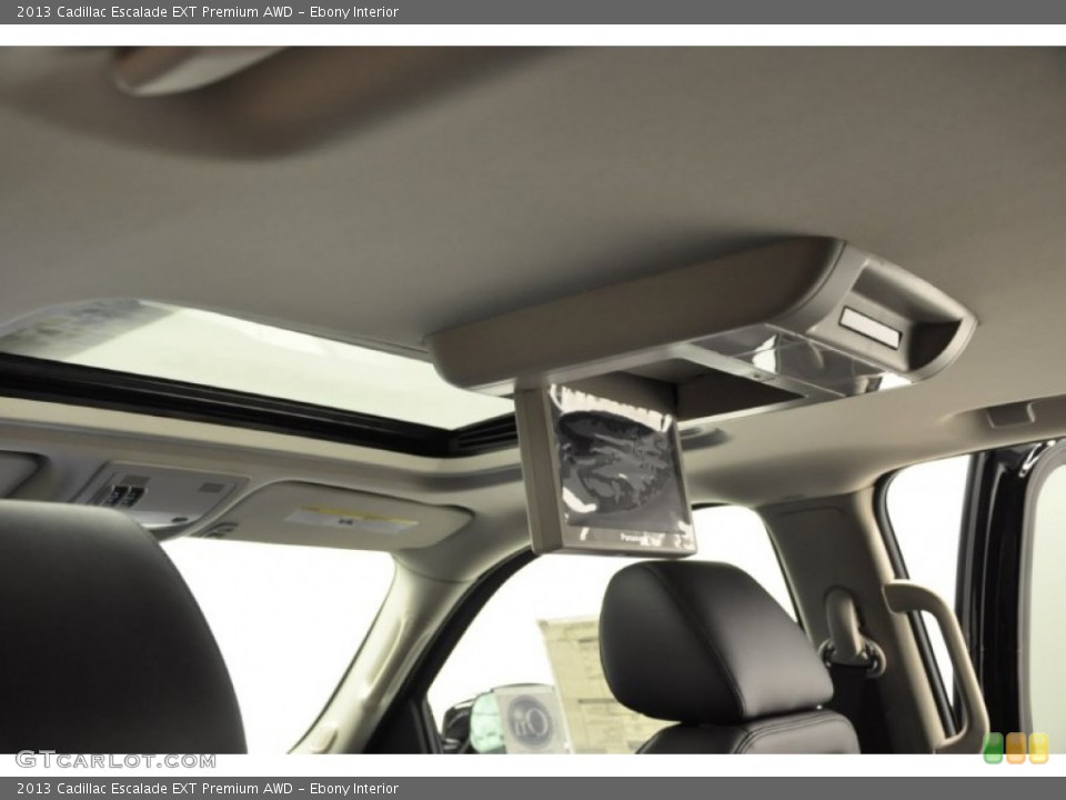 Ebony Interior Controls for the 2013 Cadillac Escalade EXT Premium AWD #70330704