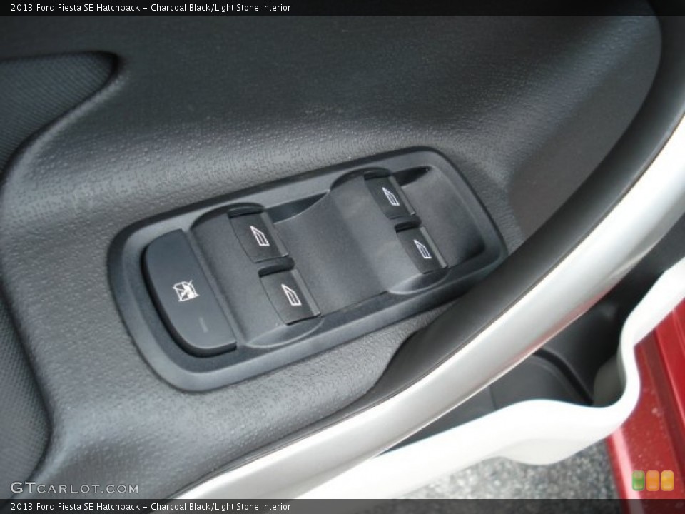 Charcoal Black/Light Stone Interior Controls for the 2013 Ford Fiesta SE Hatchback #70331670