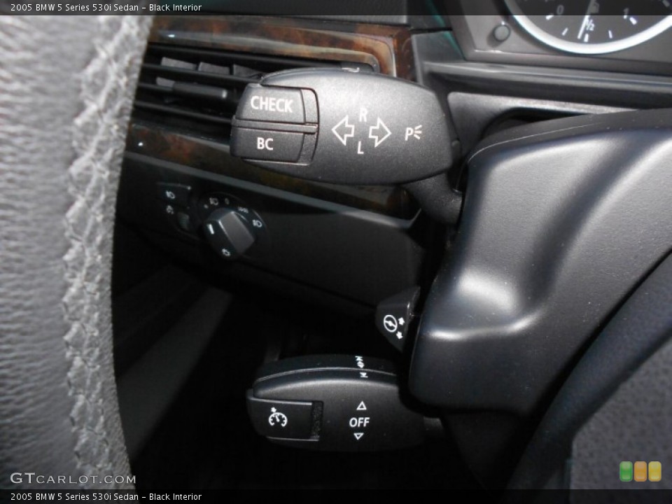Black Interior Controls for the 2005 BMW 5 Series 530i Sedan #70338916