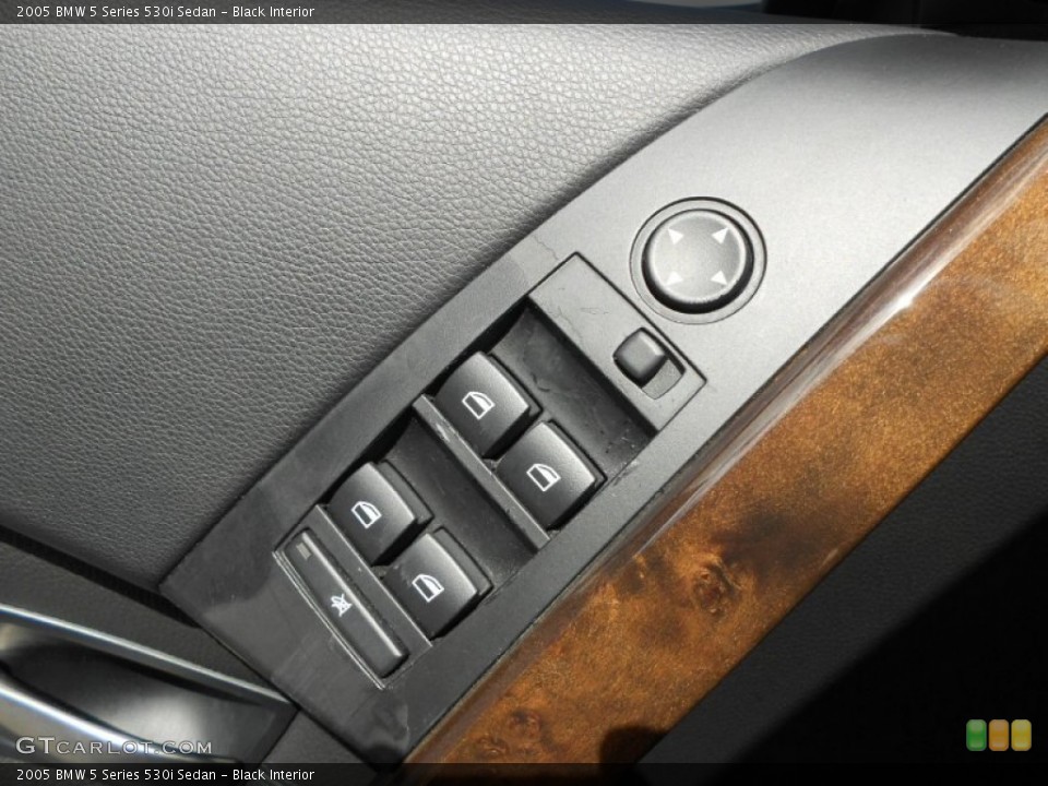Black Interior Controls for the 2005 BMW 5 Series 530i Sedan #70338943