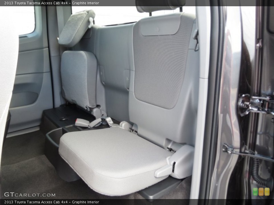 Graphite Interior Photo for the 2013 Toyota Tacoma Access Cab 4x4 #70342677