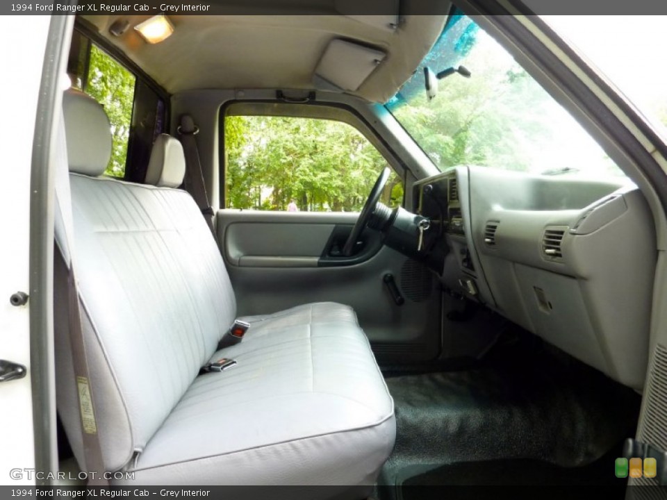 Grey Interior Photo for the 1994 Ford Ranger XL Regular Cab #70343622
