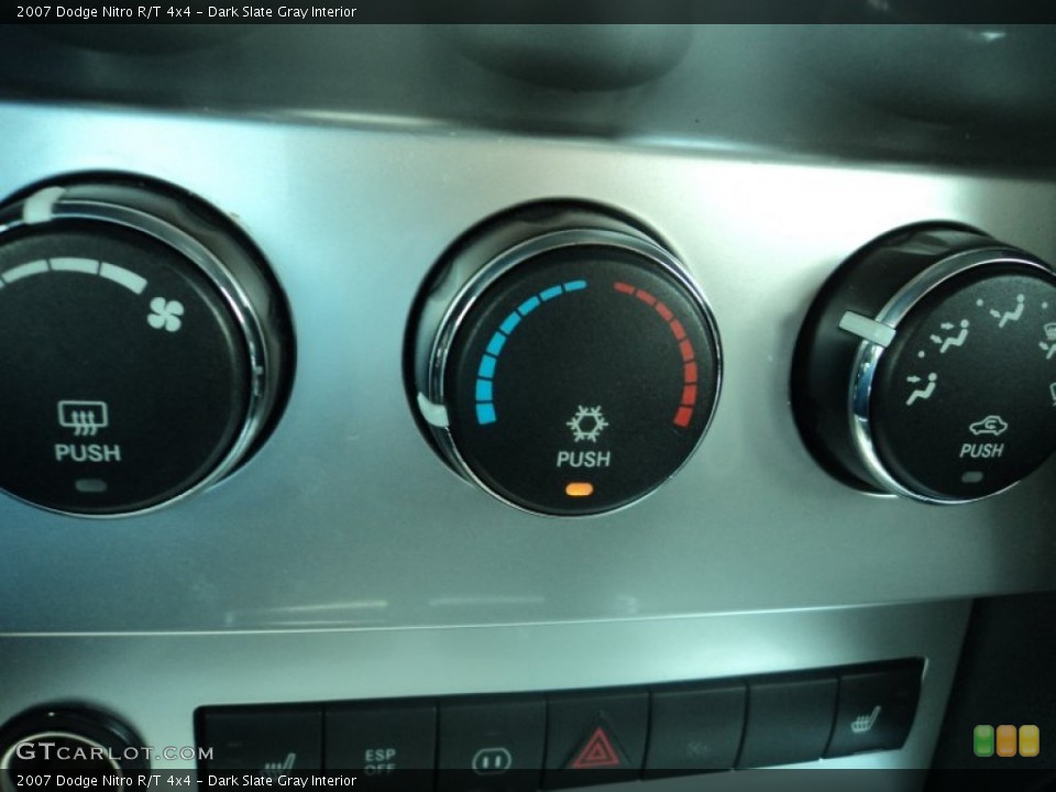 Dark Slate Gray Interior Controls for the 2007 Dodge Nitro R/T 4x4 #70346097