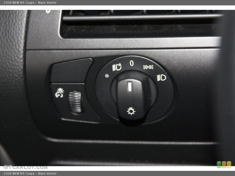 Black Interior Controls for the 2008 BMW M6 Coupe #70370460
