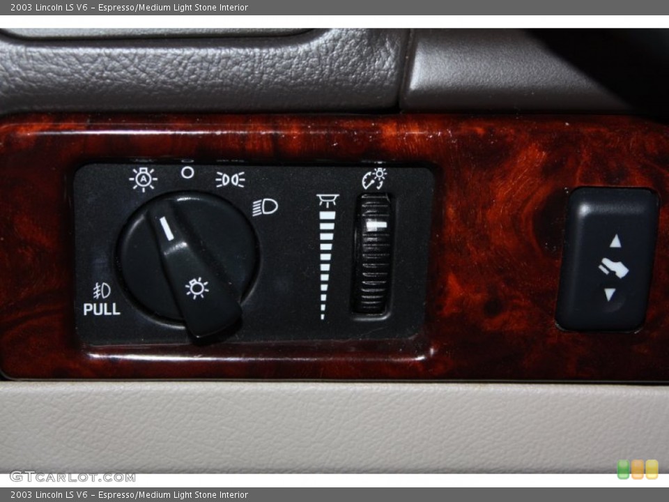 Espresso/Medium Light Stone Interior Controls for the 2003 Lincoln LS V6 #70371036