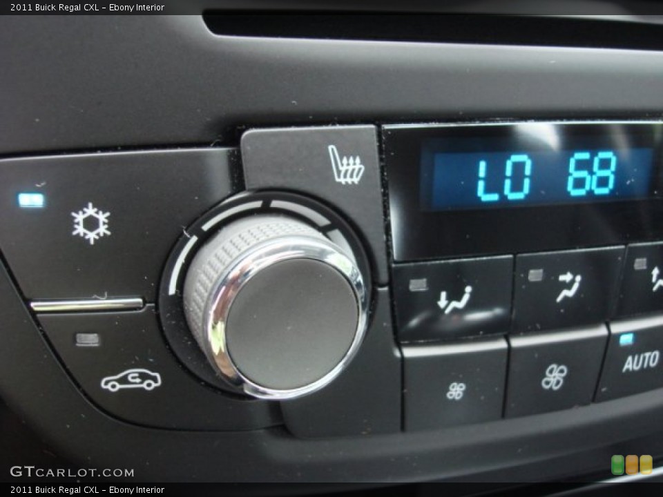 Ebony Interior Controls for the 2011 Buick Regal CXL #70373862