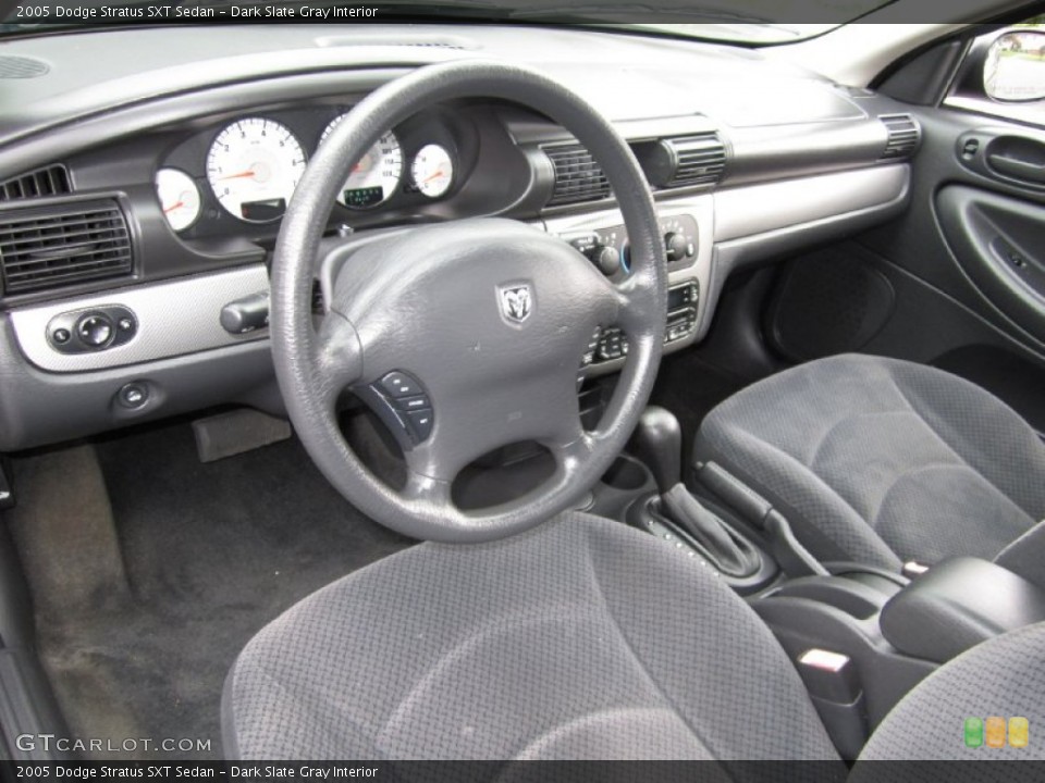 Dark Slate Gray 2005 Dodge Stratus Interiors