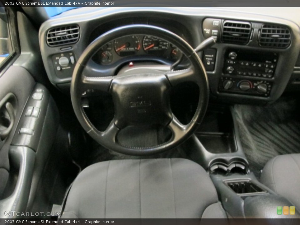 Graphite Interior Dashboard for the 2003 GMC Sonoma SL Extended Cab 4x4 #70385114