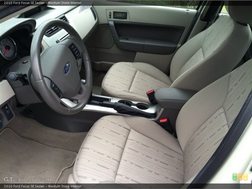 Medium Stone Interior Photo for the 2010 Ford Focus SE Sedan #70385202