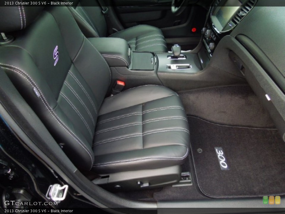 Black Interior Photo for the 2013 Chrysler 300 S V6 #70402623