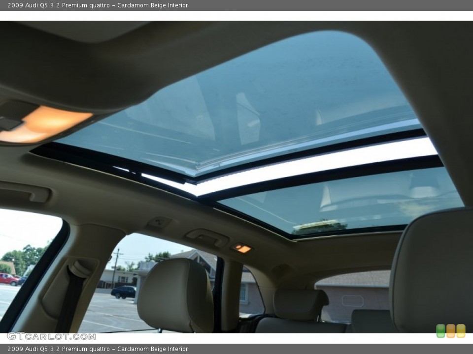 Cardamom Beige Interior Sunroof for the 2009 Audi Q5 3.2 Premium quattro #70410118