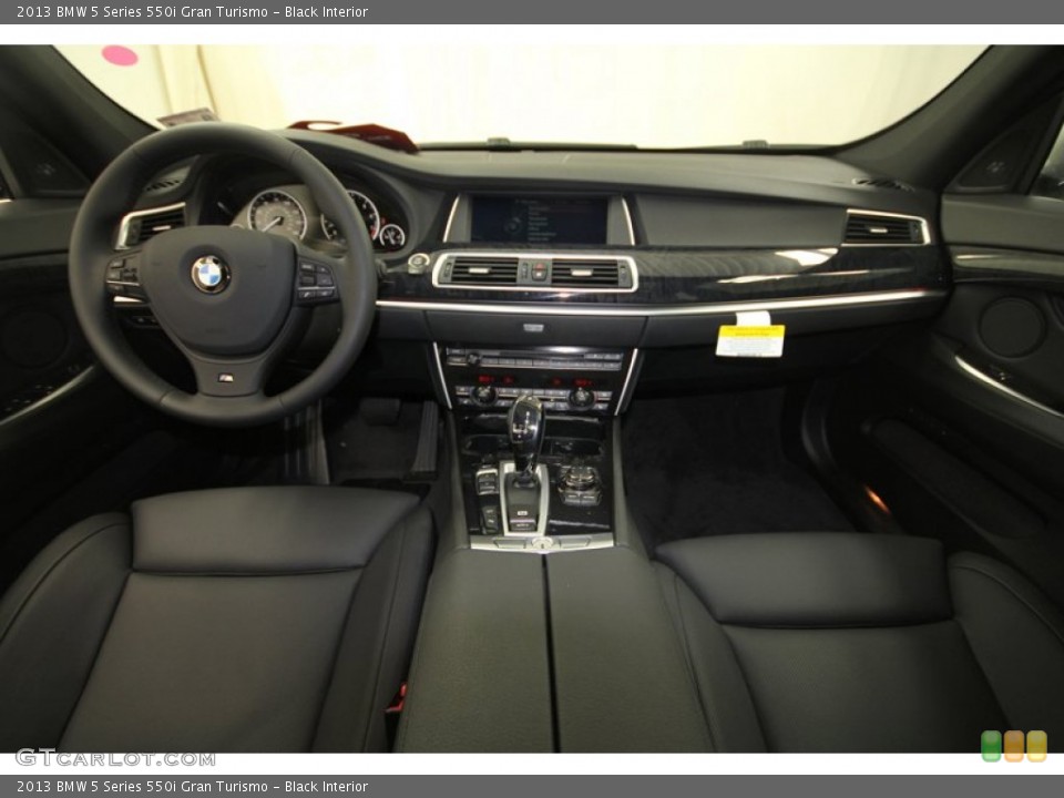 Black Interior Dashboard for the 2013 BMW 5 Series 550i Gran Turismo #70427698