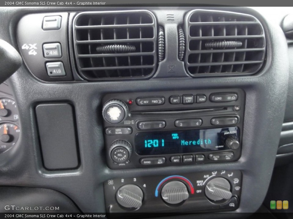 Graphite Interior Controls for the 2004 GMC Sonoma SLS Crew Cab 4x4 #70439647