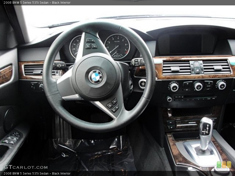 Black Interior Dashboard for the 2008 BMW 5 Series 535i Sedan #70466512