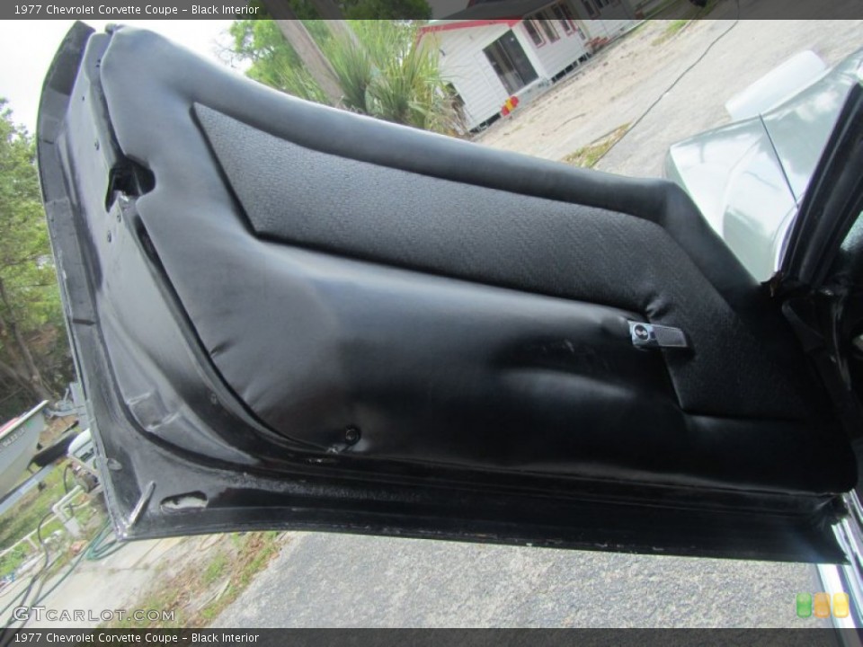 Black Interior Door Panel For The 1977 Chevrolet Corvette