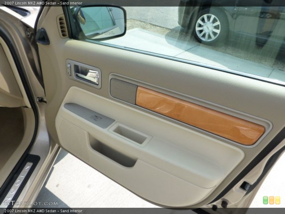 Sand Interior Door Panel for the 2007 Lincoln MKZ AWD Sedan #70476767