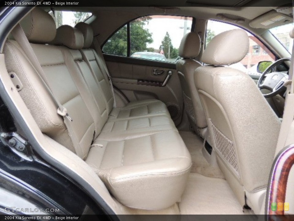 Beige Interior Rear Seat for the 2004 Kia Sorento EX 4WD #70480655
