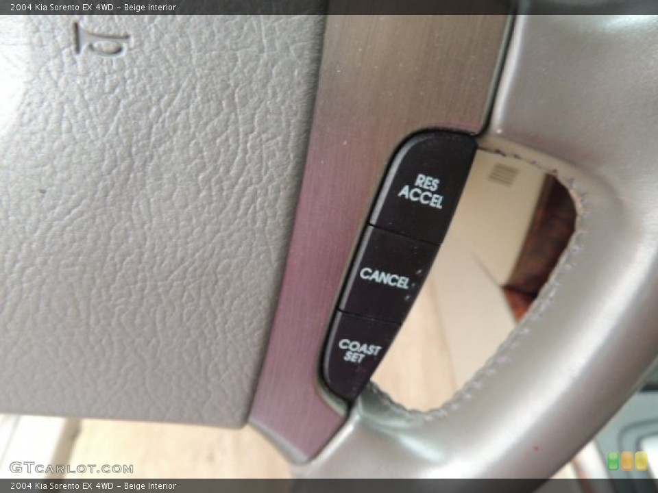 Beige Interior Controls for the 2004 Kia Sorento EX 4WD #70480766