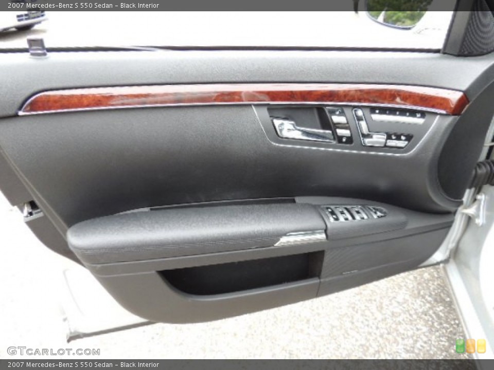 Black Interior Door Panel for the 2007 Mercedes-Benz S 550 Sedan #70480913