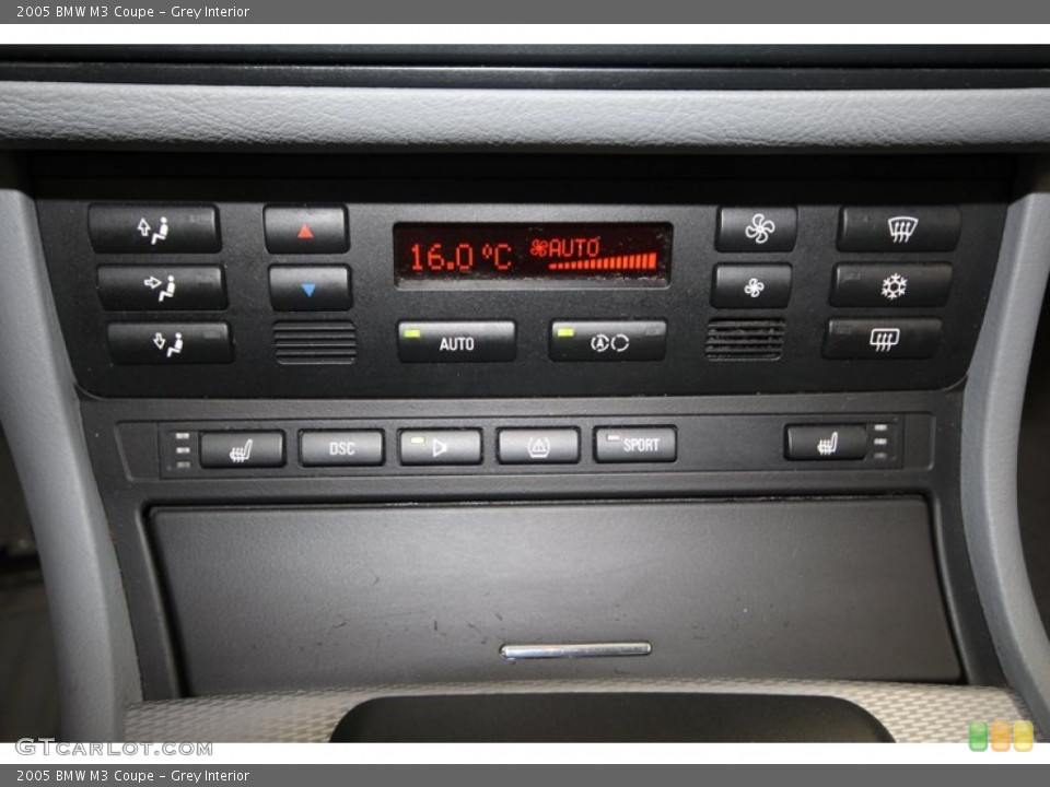 Grey Interior Controls for the 2005 BMW M3 Coupe #70495106