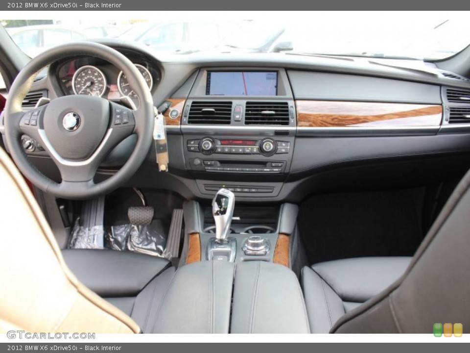 Black Interior Dashboard for the 2012 BMW X6 xDrive50i #70502549