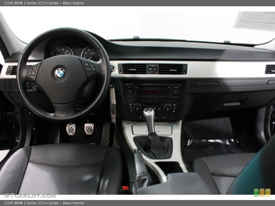 Black Interior Dashboard for the 2006 BMW 3 Series 325xi Sedan #70519302