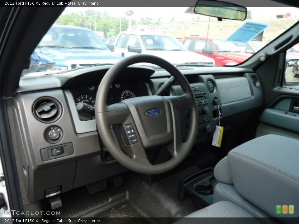 Steel Gray Interior Photo for the 2012 Ford F150 XL Regular Cab #70550260