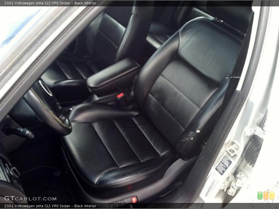 Black Interior Front Seat for the 2001 Volkswagen Jetta GLS VR6 Sedan #70563807