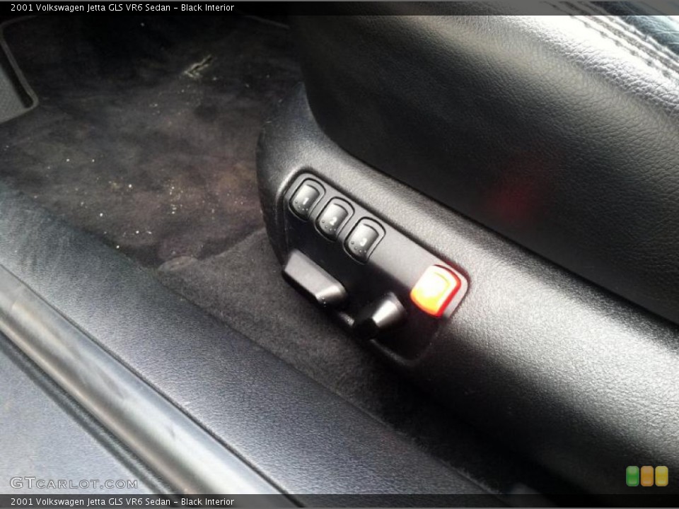 Black Interior Controls for the 2001 Volkswagen Jetta GLS VR6 Sedan #70563816